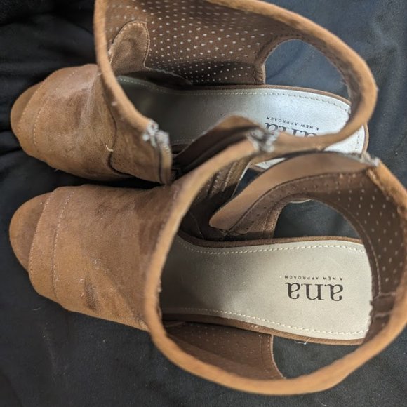 Peep Toe Heels - Caramel - Picture 5 of 5